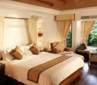 Julior Suite Pool View